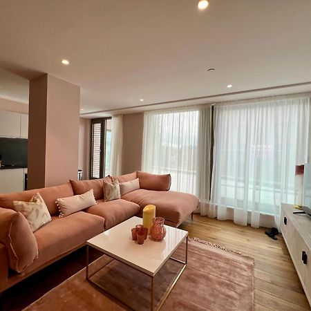 The Pink Palace At Ryedale House York Bagian luar foto