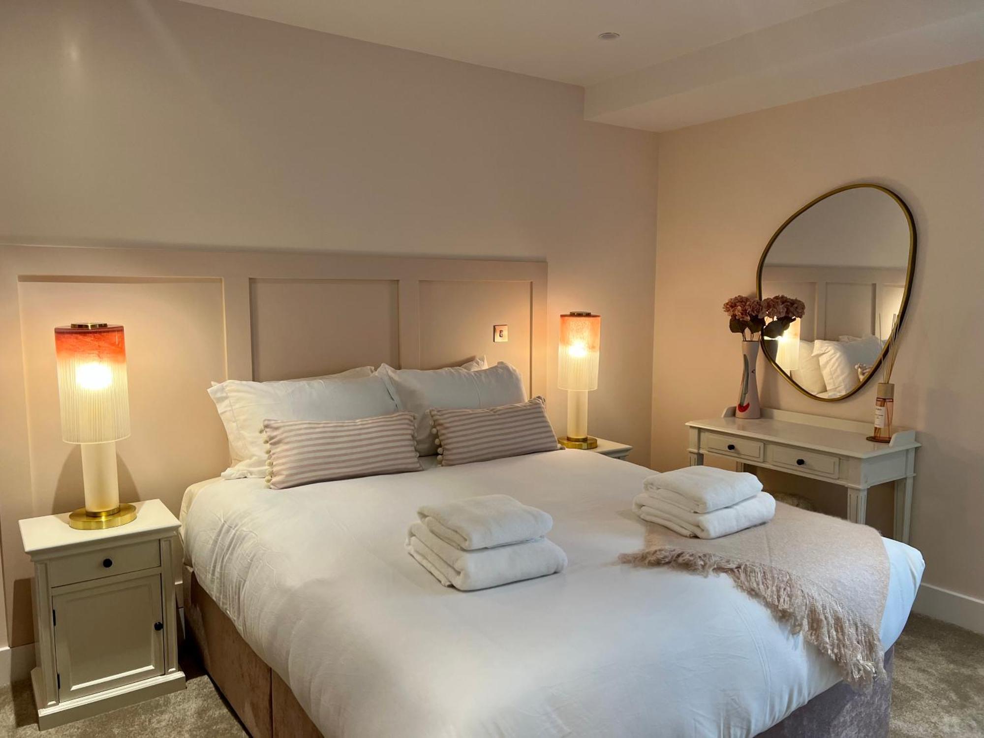 The Pink Palace At Ryedale House York Bagian luar foto